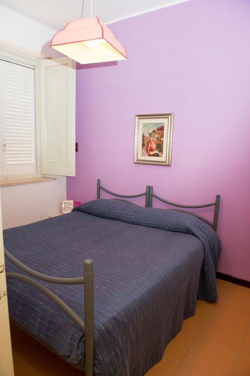 Lomarchi Holiday Home Карини Екстериор снимка